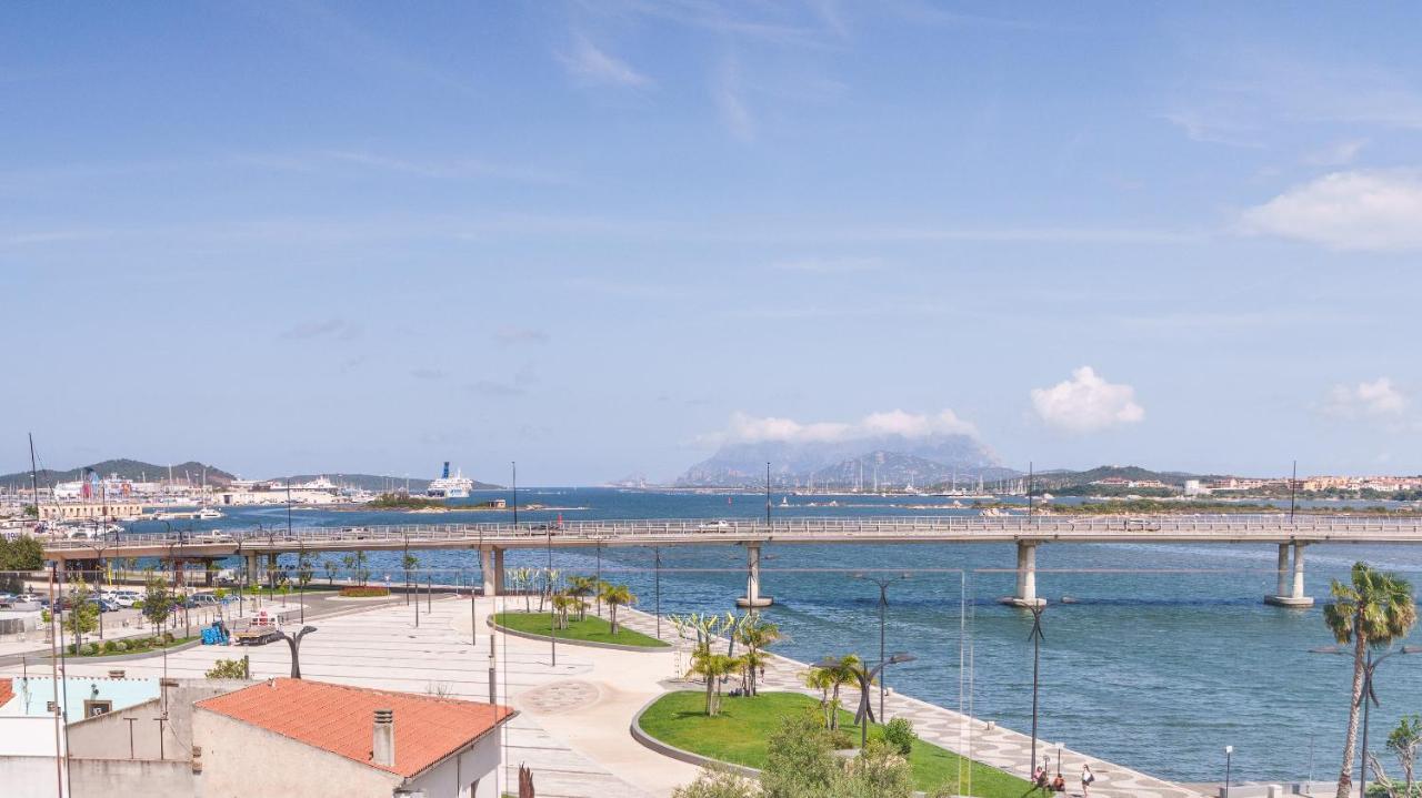 Welcomely - Affittacamere Seamphony Rooms Olbia Bagian luar foto