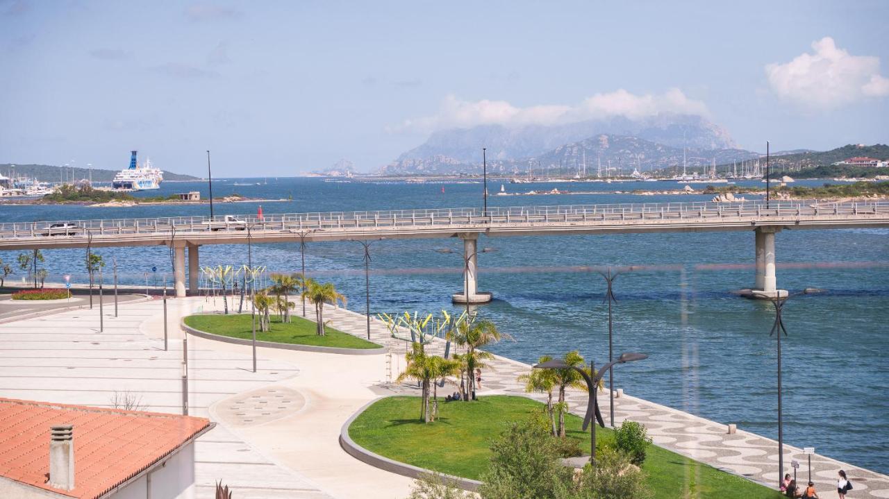 Welcomely - Affittacamere Seamphony Rooms Olbia Bagian luar foto